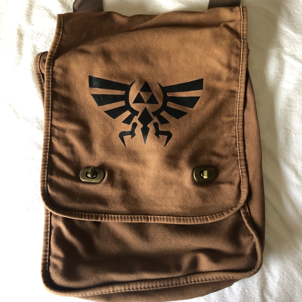 Zelda Triforce messenger bag